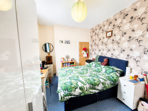 3 bed Terraced for sale Image 11