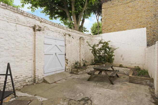 65 Tyneham Road f...
