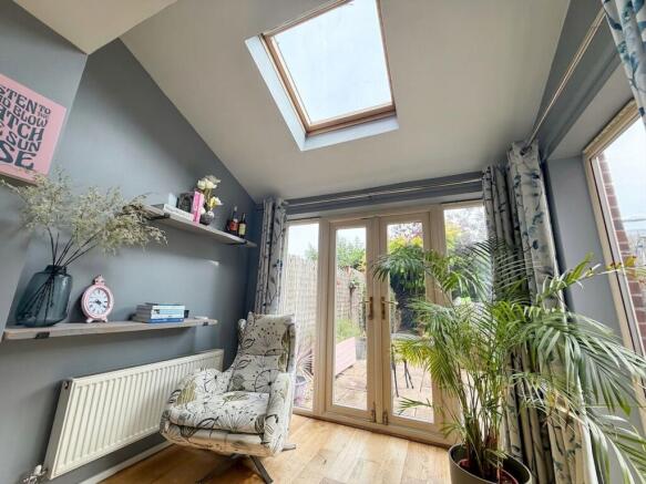 4 bed Terraced for sale Image 9