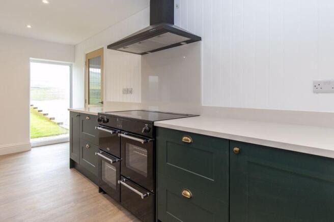 5 bed Barn Conversion for sale Image 10