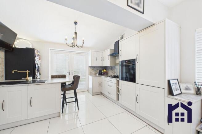 Dining kitchen