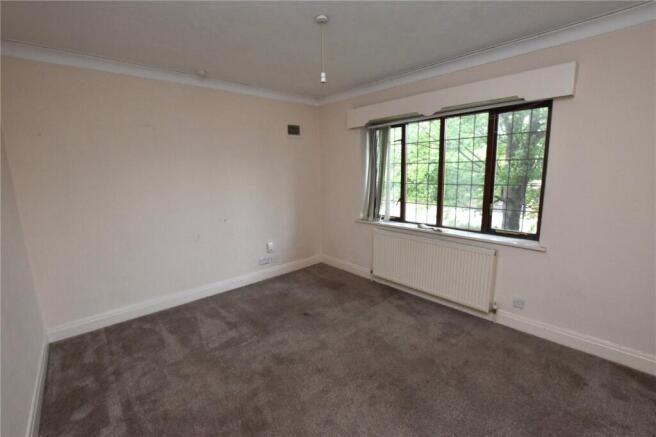 4 bed Detached for sale Image 7