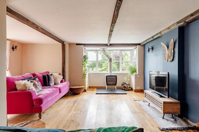 Living Room (2)