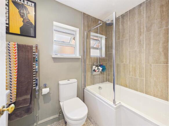 3 bed Terraced for sale Image 12