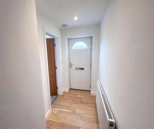 3 bed Detached for sale Image 8