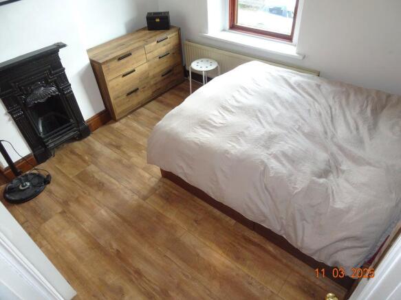 2 bed Terraced to rent Image 7