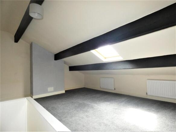 2 bed Terraced to rent Image 9