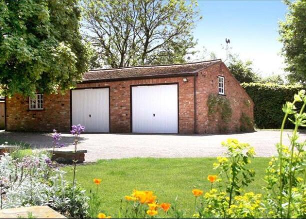 Detached Garage