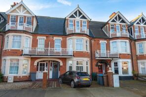 17, Beach Road West, Felixstowe IP11 2BH