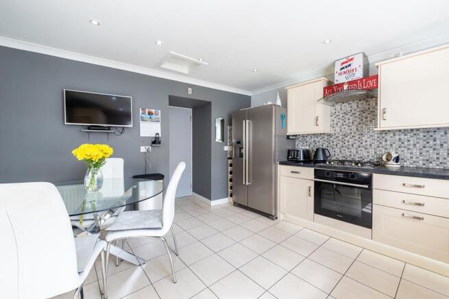 KITCHEN AGAIN