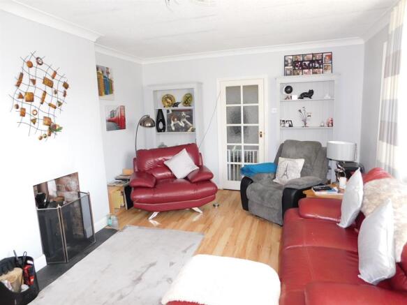 Lounge 2