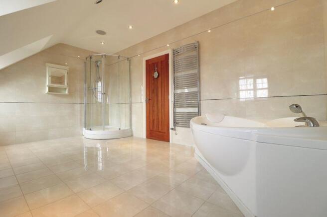 Family Bath/Shower Room