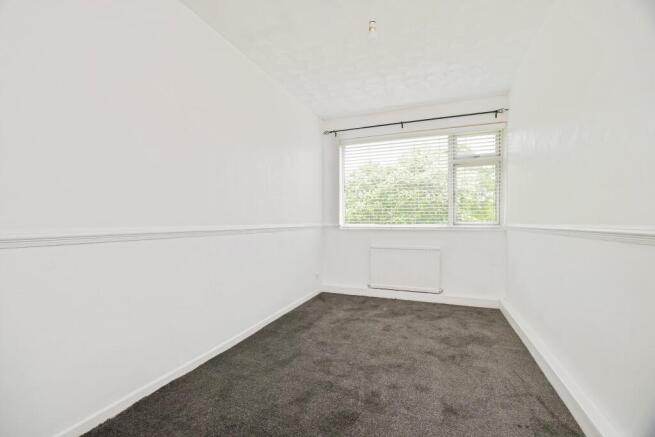 3 bed Terraced for sale Image 11