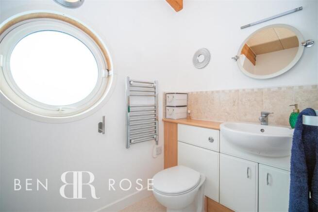 Master Ensuite