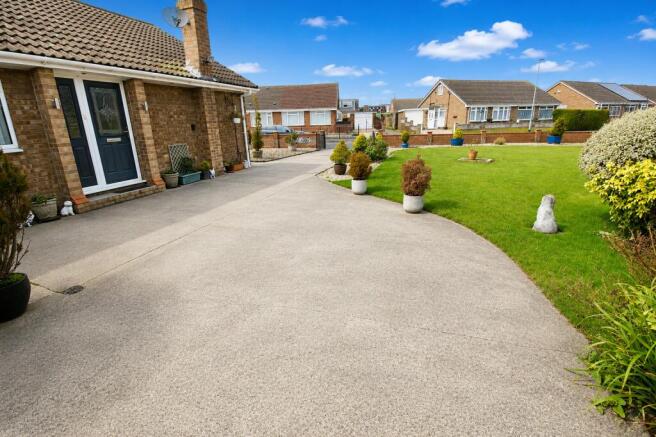3 bed Detached Bungalow for sale Image 7