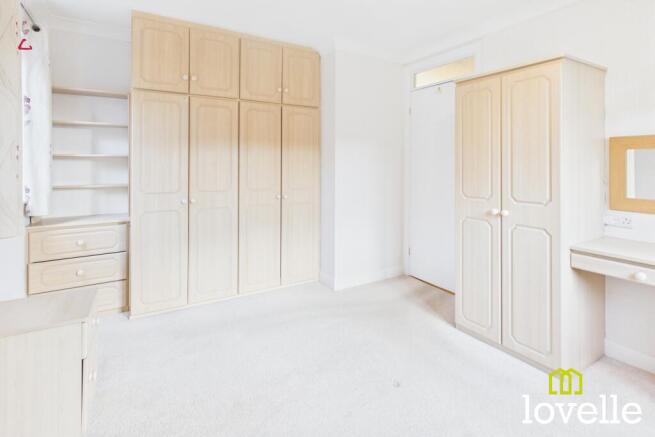 2 bed Flat for sale Image 8