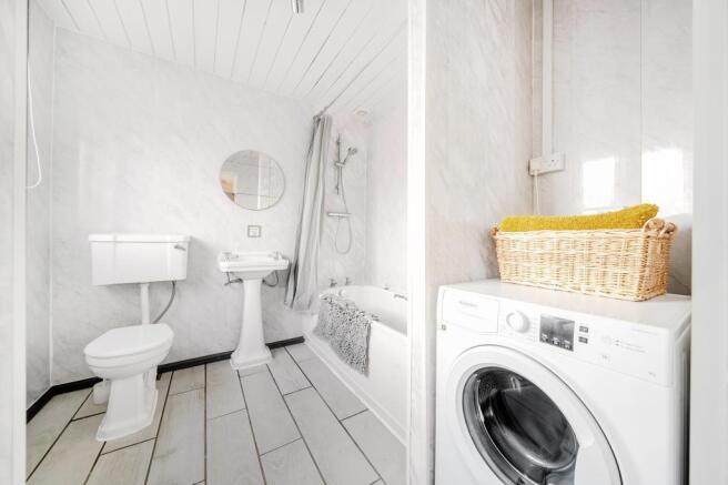 Bathroom/Utility