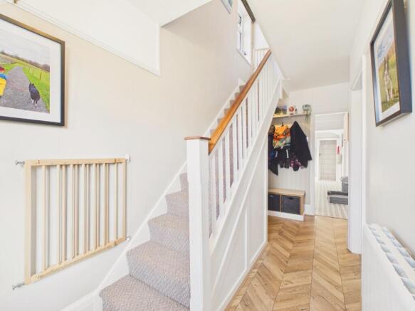 3 bed Semi-Detached for sale Image 10