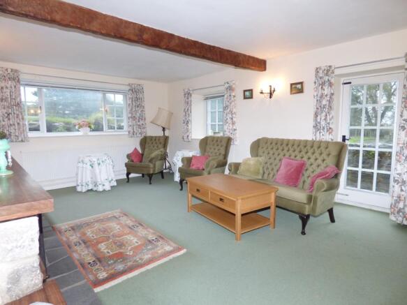 Cottage Lounge
