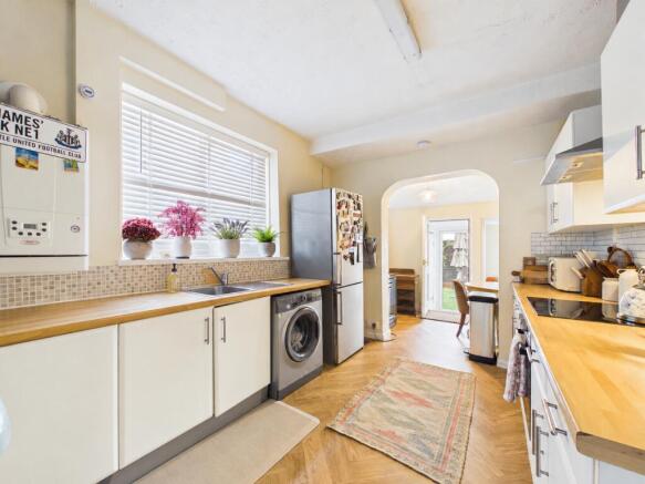 36 Munster Road, North End, Portsmouth, Hampshire, PO2 9BS photo 3