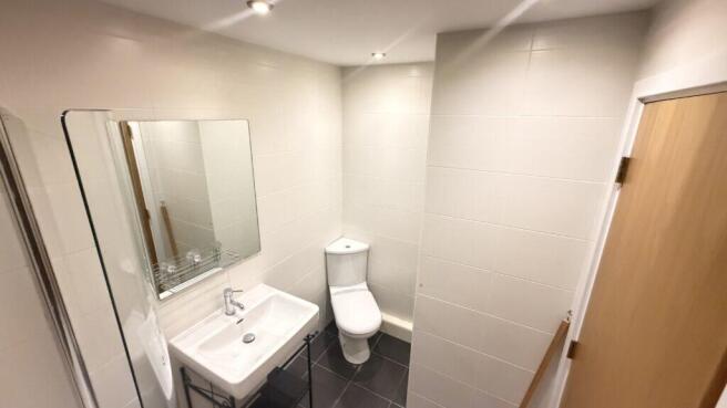 1 bed Apartment to rent Image 8