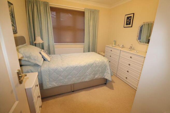 BEDROOM 2