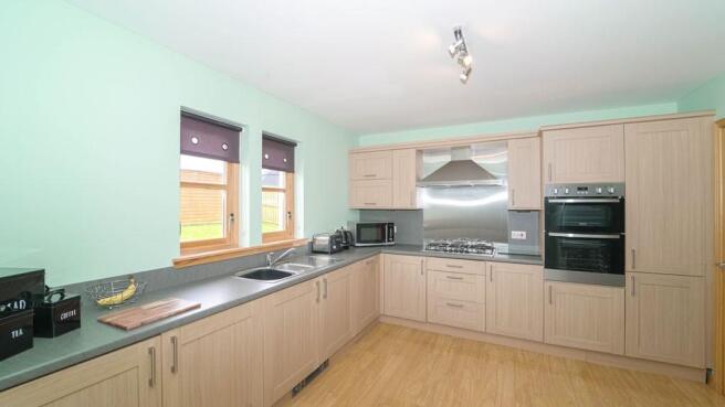 KITCHEN RIGHT