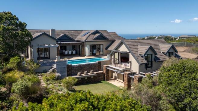 Back of house overlooking the lagoon