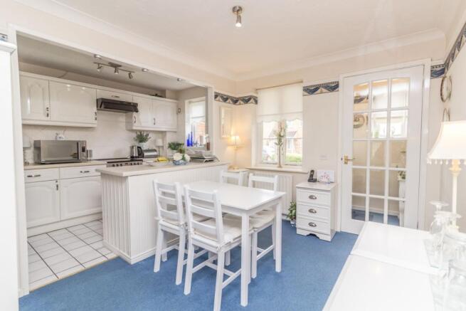 Kitchen / Breakfast