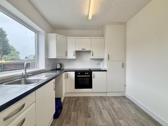 2 bed Detached Bungalow for sale Image 7