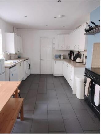Kitchen-01