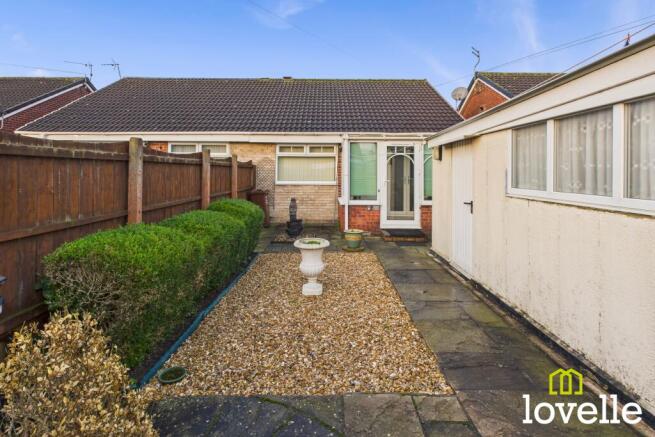 2 bed Bungalow for sale Image 12
