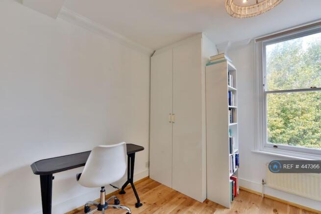 2nd Bedroom Built-In Wardrobe And Bookcase