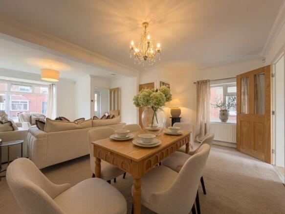3 bed Semi-Detached for sale Image 2