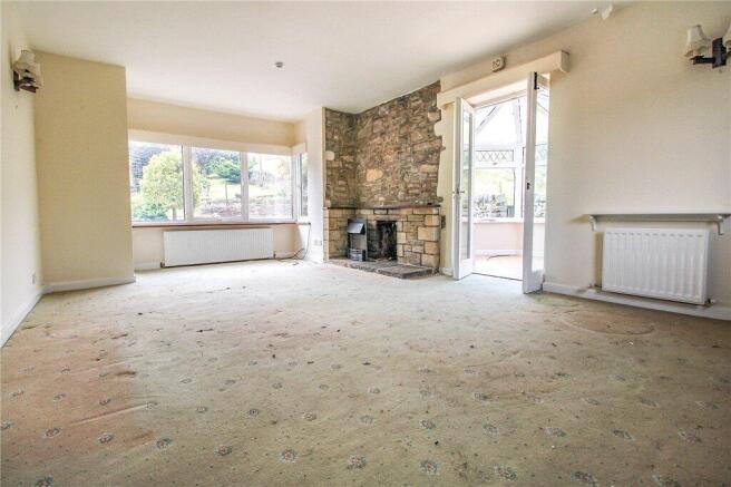 4 bed Detached for sale Image 2