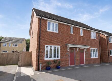 Deere Avenue, Chippenham