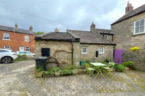 2, Penfold Yard, Richmond DL10 4UH