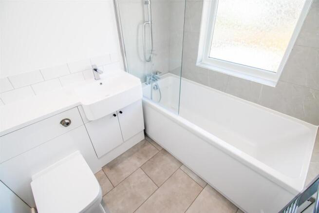 3 bed Semi-Detached for sale Image 11