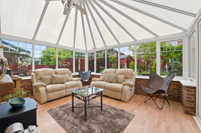 4 bed Detached for sale Image 10