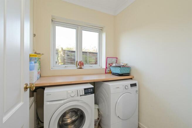 1 Mollington Crescent, Shirley, B90 3RQ_9.jpg