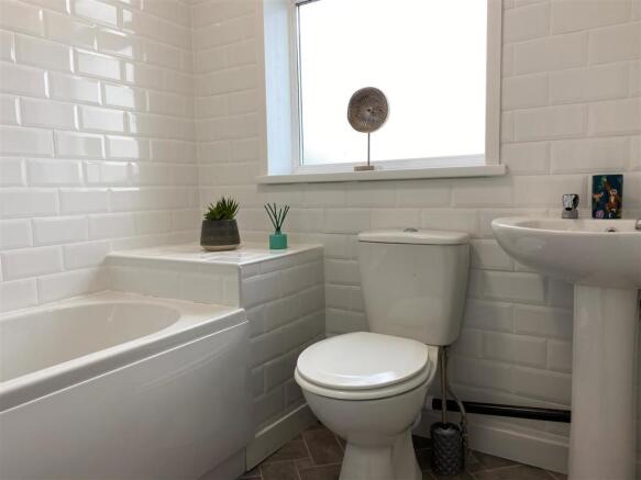 188 Willerby Road 11.jpg