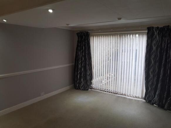 Lounge 2.jpg