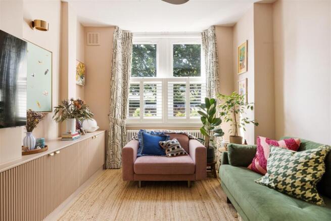 Cann Hall Road, E11