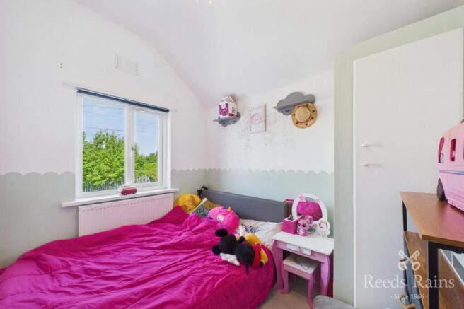 3 bed Terraced for sale Image 11