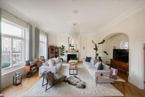 Flat 3, 71, Eton Avenue, London NW3 3EU