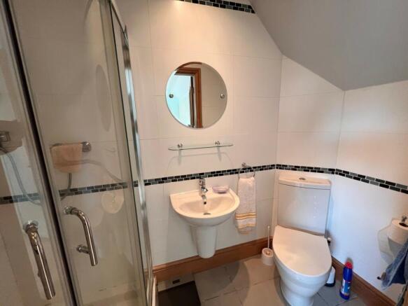 2nd En-Suite