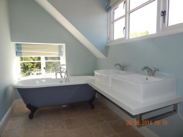 Bedroom 2 Ensuite