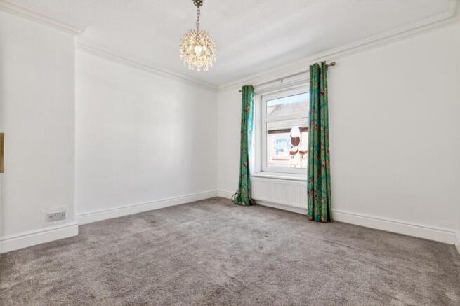 3 bed Terraced for sale Image 10