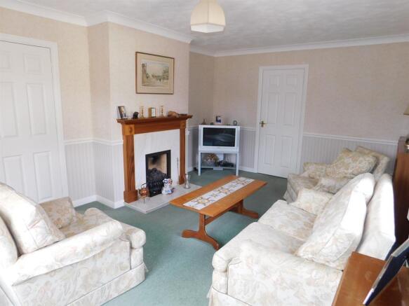 Lounge 2