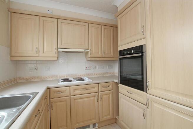 19PC - Kitchen 2.jpg